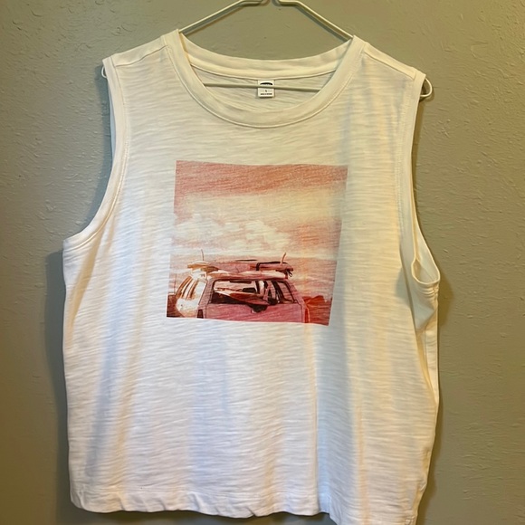 Old Navy Sleeveless Shirt - Picture 1 of 3
